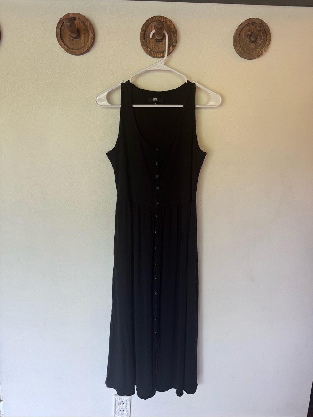 Frye Black Sleeveless Button-Front Maxi Dress size medium